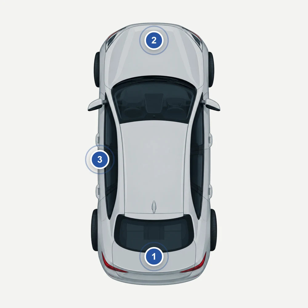 Wo steht der Farbcode bei Alfa Romeo: Auto von oben mit 3 markierten Stellen
