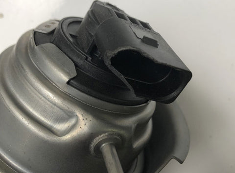 Unterdruckdose Steuerdose Stellmotor für VW 2.0 TDI 03L253016M  Neu