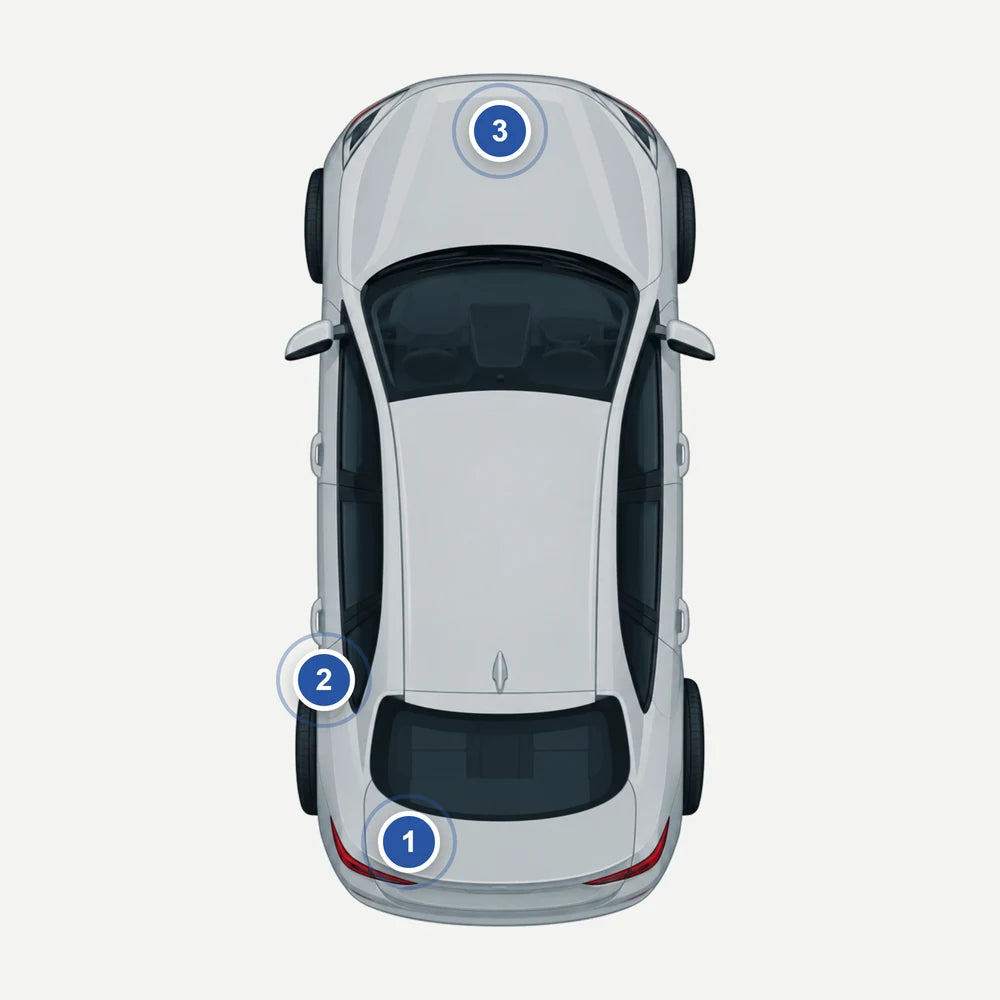 Wo steht der Farbcode bei Fiat: Auto von oben mit 3 markierten Stellen